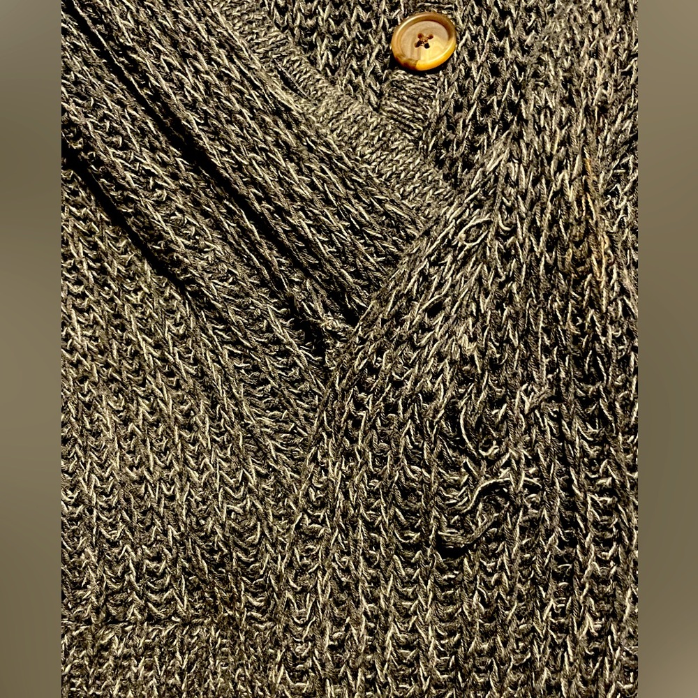 American Eagle Cardigan - Picture 6 of 6